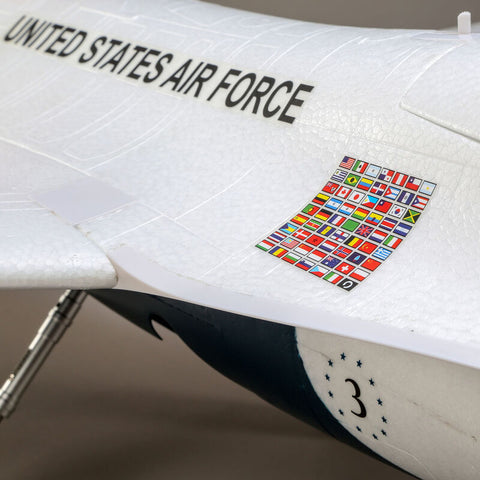 F-16 Thunderbirds 70mm EDF Jet BNF Basic with AS3X and SAFE Select - EFL78500